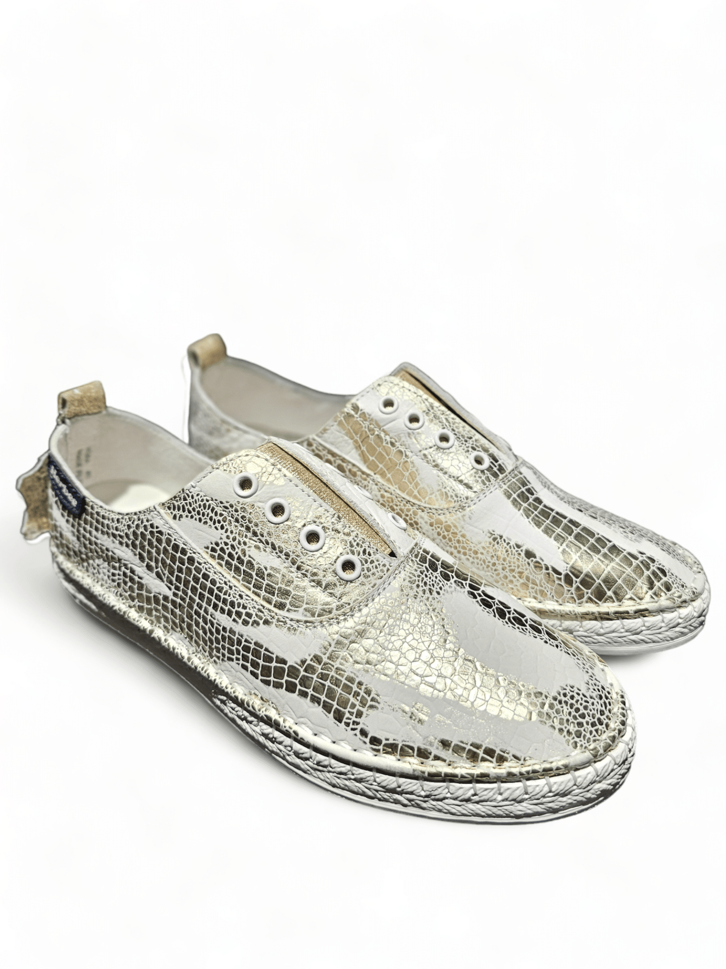 Faded Gold/Beige River Croc Leather Vera