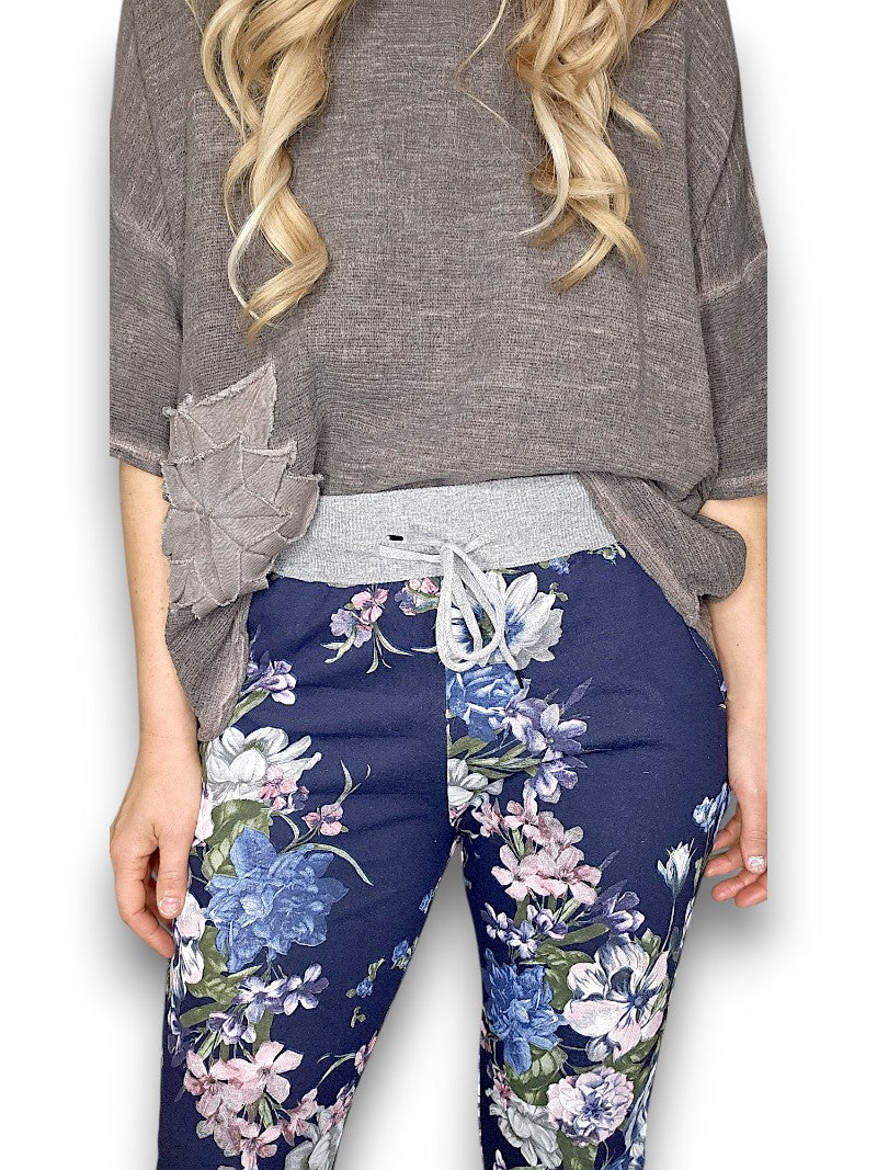 Navy Bouquet Jogger
