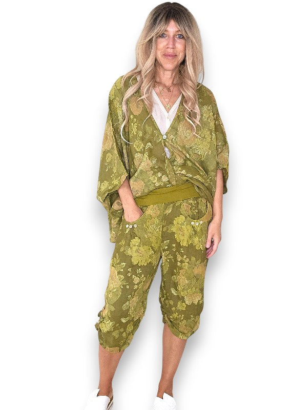 Olive Scarlett Rose Capri Linen Pant