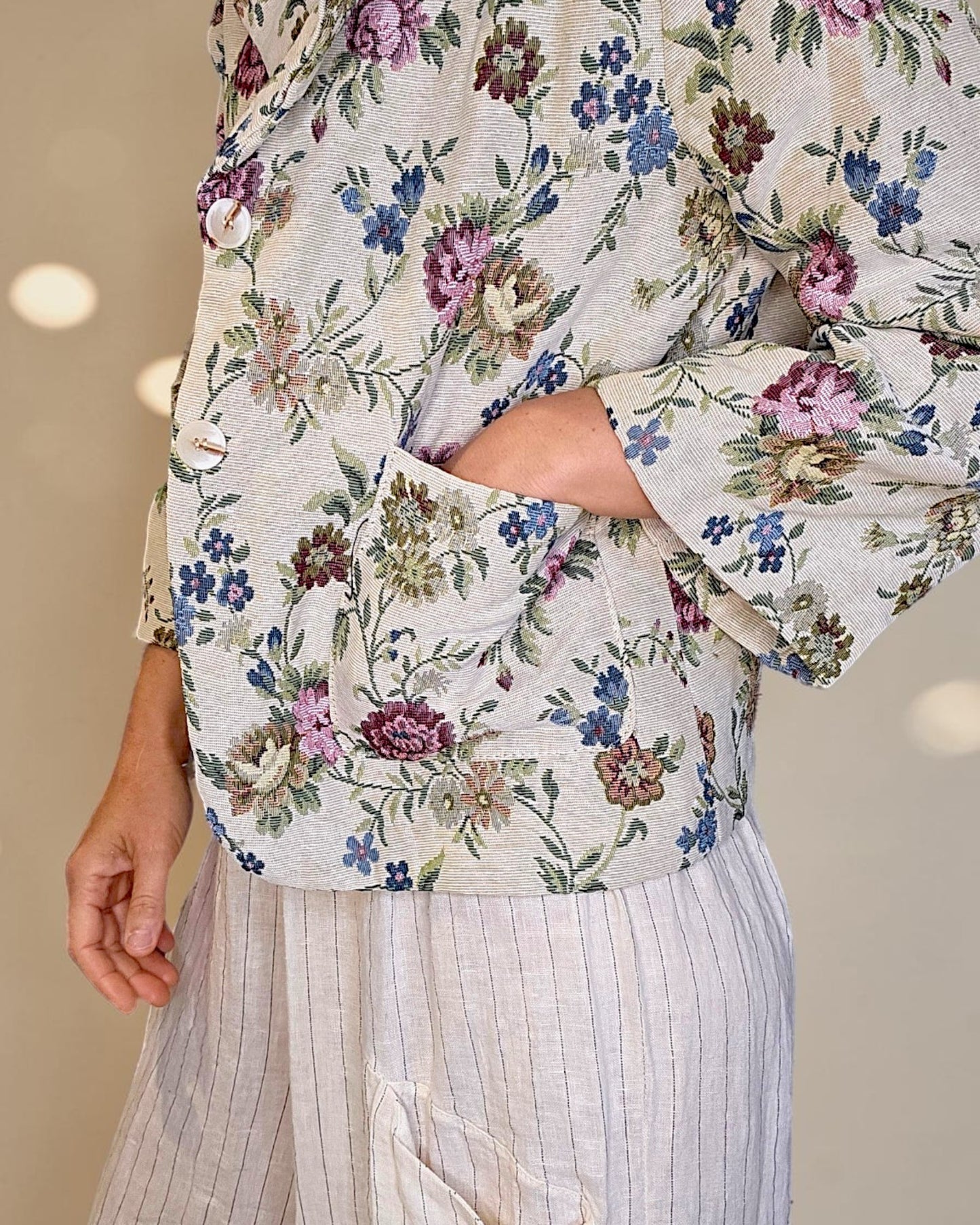 Damask Doily Tapestry Crop Suit Jacket