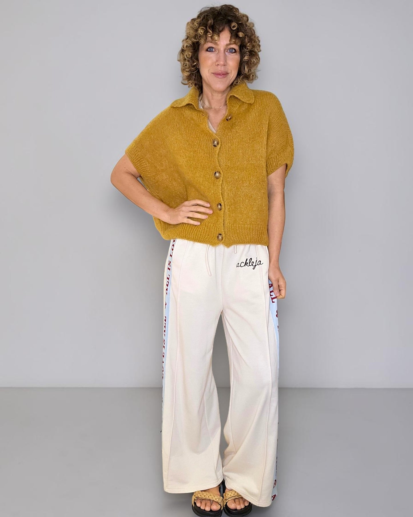 Mustard Collar Mohair Blend Vest