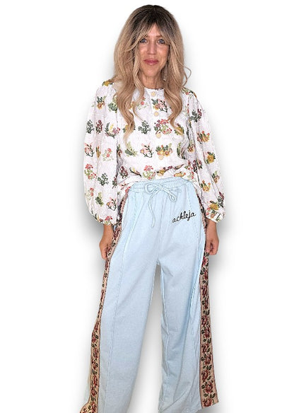 ACKLEJA Baby Blue Rose Trim Sweatpants image 11