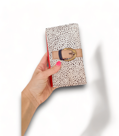 Hey Herbee Big Buckle Wallet-AE1601-White Faded Blk Dots