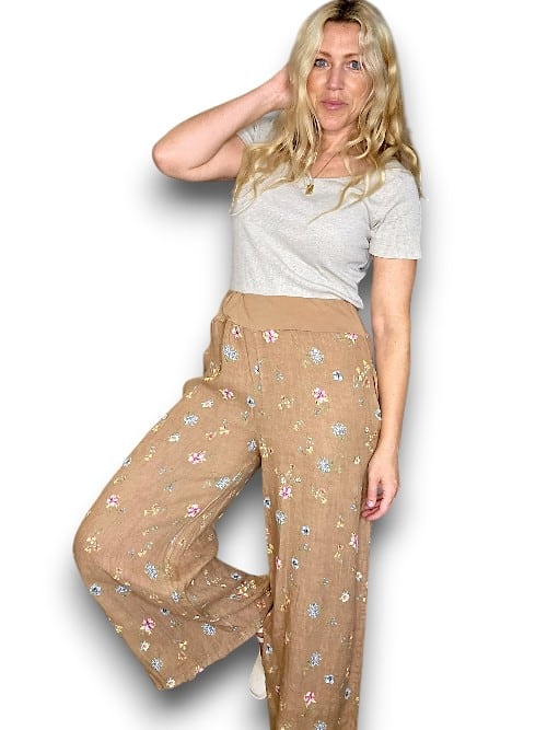 Caramel Windy Bloom elastic waist linen pant