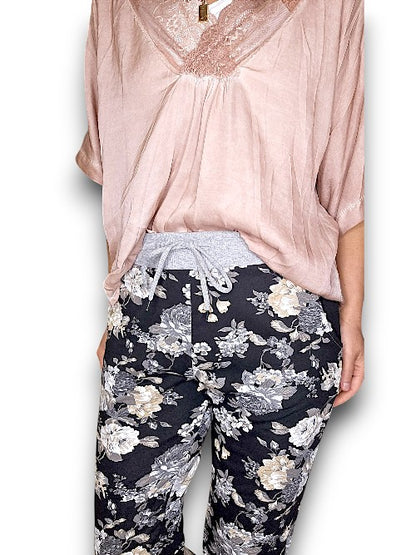 Blk Grey Shades Bouquet Rose Joggers