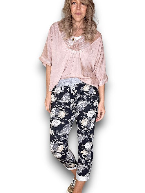 Blk Grey Shades Bouquet Rose Joggers
