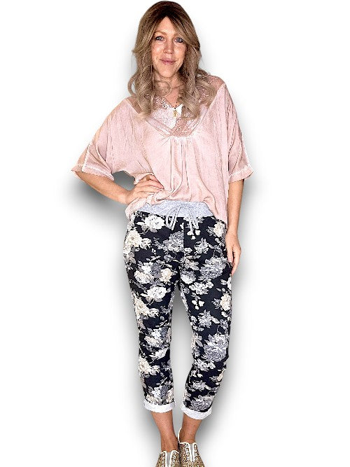 Blk Grey Shades Bouquet Rose Joggers