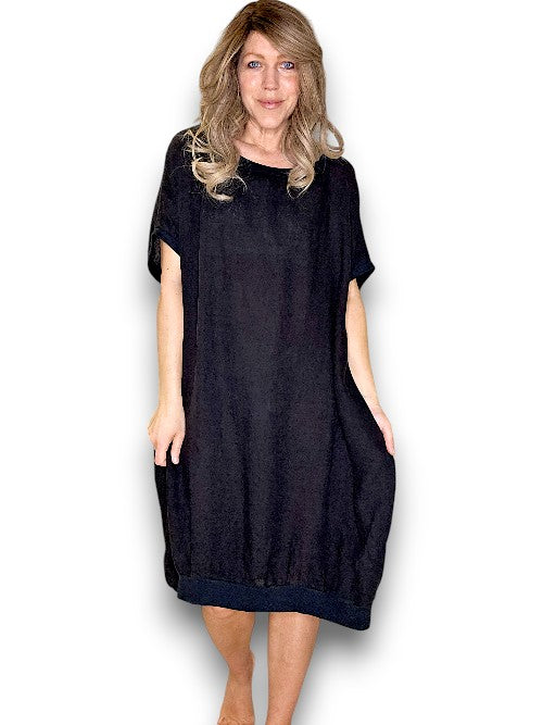 Black Plain Elastic Hem Dress
