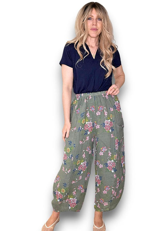 Dark Forest Wild Daisy Barrel Pant