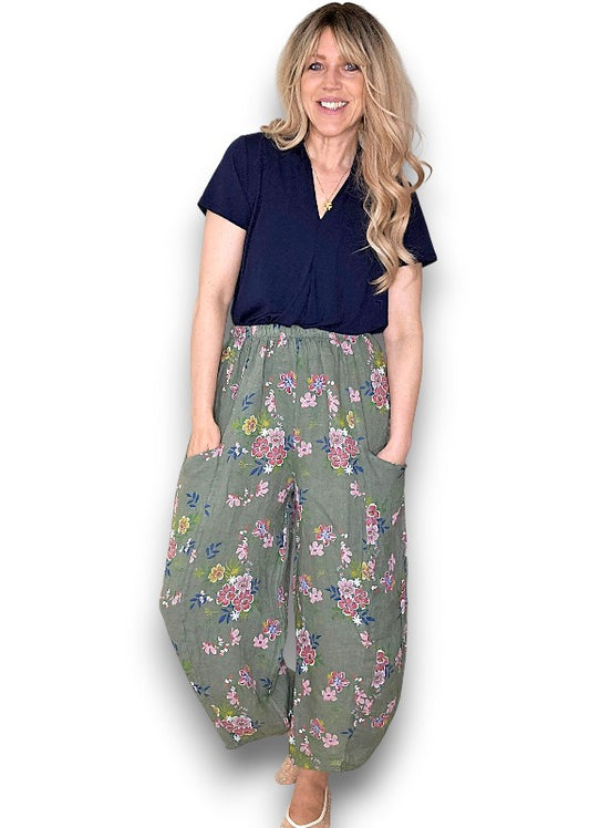Dark Forest Wild Daisy Barrel Pant