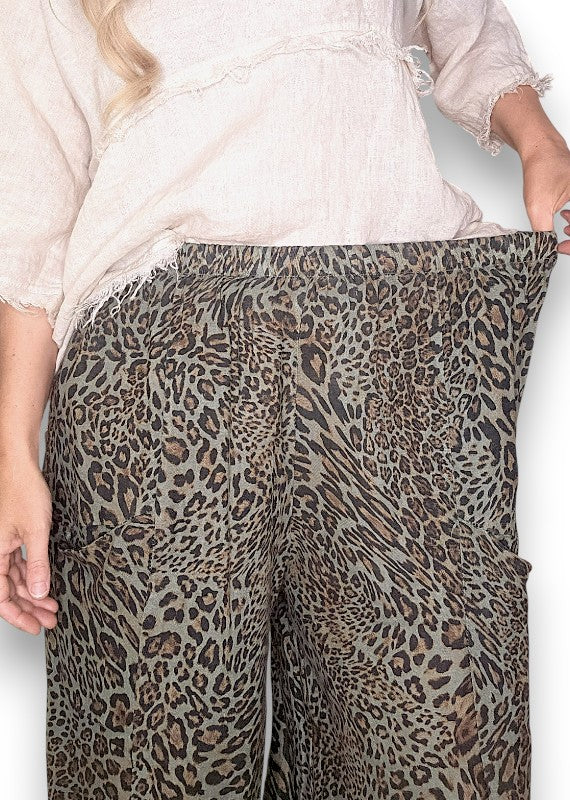Drk-Forest Leopard Barrel Linen Pants