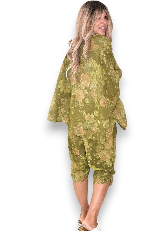 Olive Scarlett Rose Capri Linen Pant