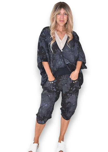 Black Scarlett Rose Capri Linen Pant