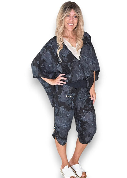 Black Scarlett Rose Capri Linen Pant