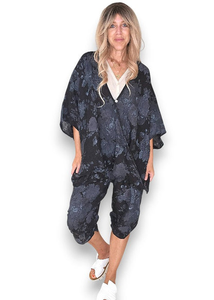 Black Scarlett Rose Capri Linen Pant