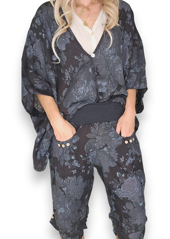 Black Scarlett Rose Capri Linen Pant