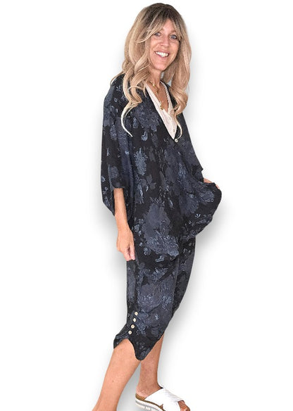 Black Scarlett Rose Capri Linen Pant