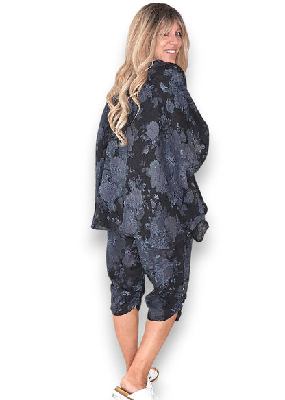 Black Scarlett Rose Capri Linen Pant
