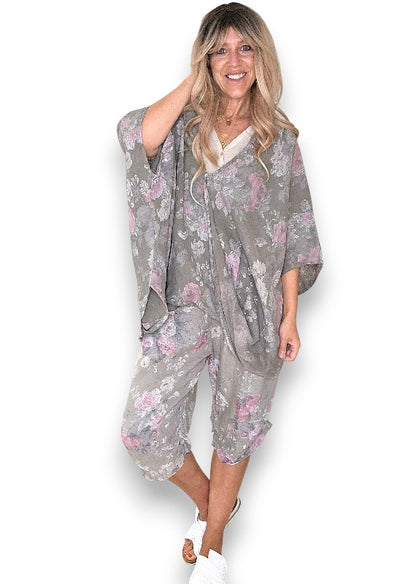 Mocha Scarlett Rose Capri Linen Pant