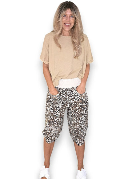 White Leopard Capri Linen Pant