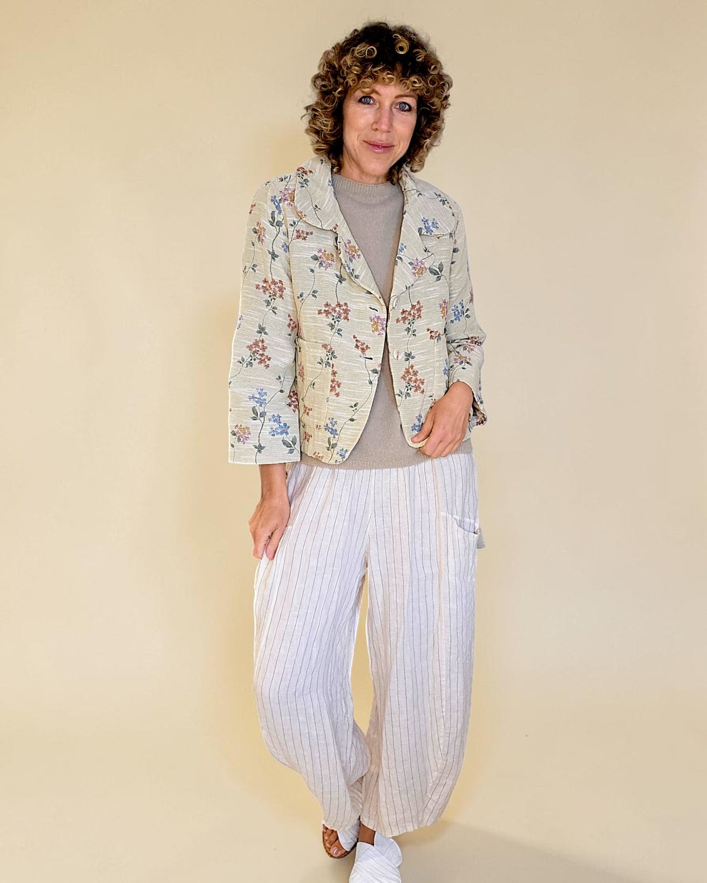 Elsa Doily Tapestry Crop Suit Jacket