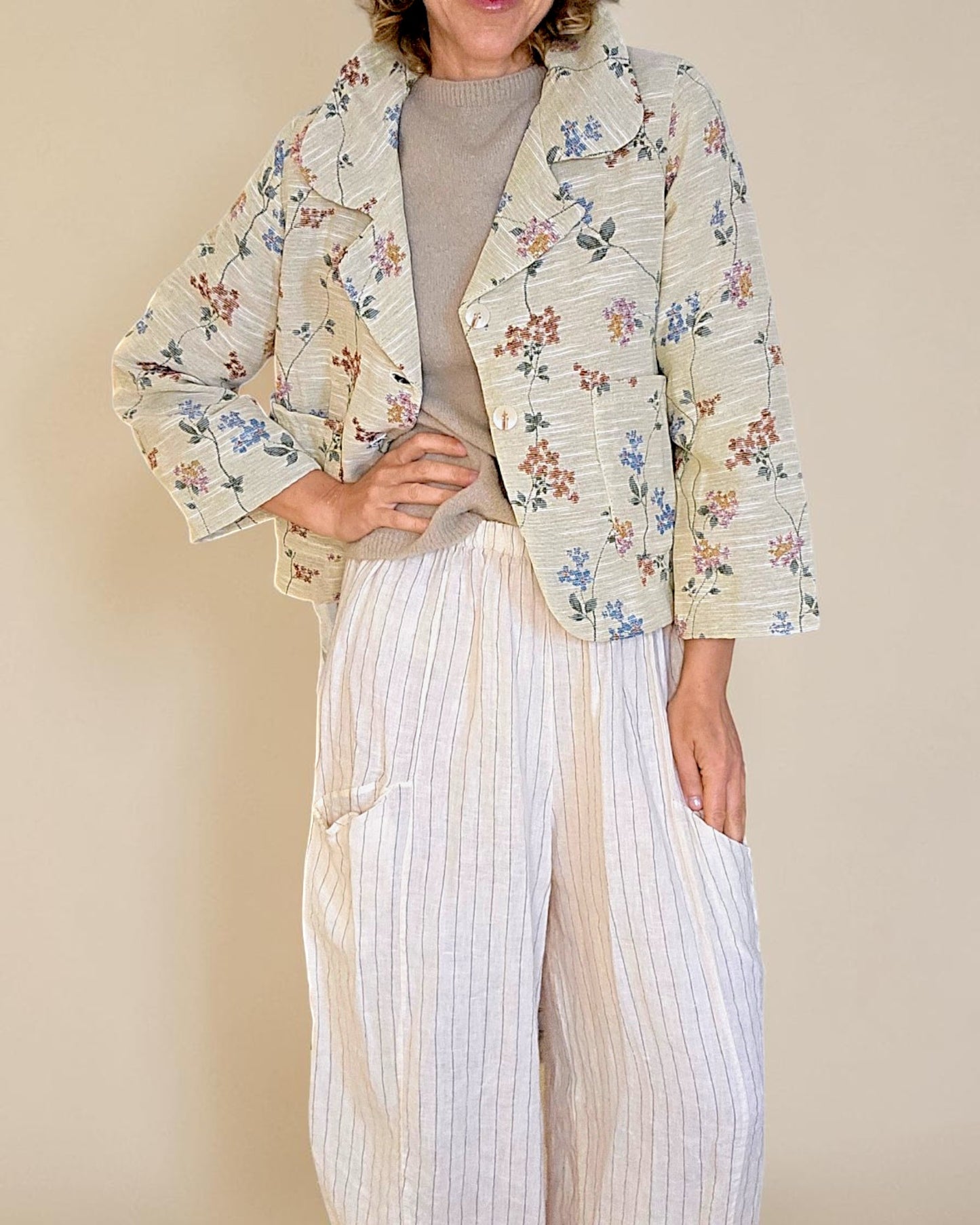 Elsa Doily Tapestry Crop Suit Jacket