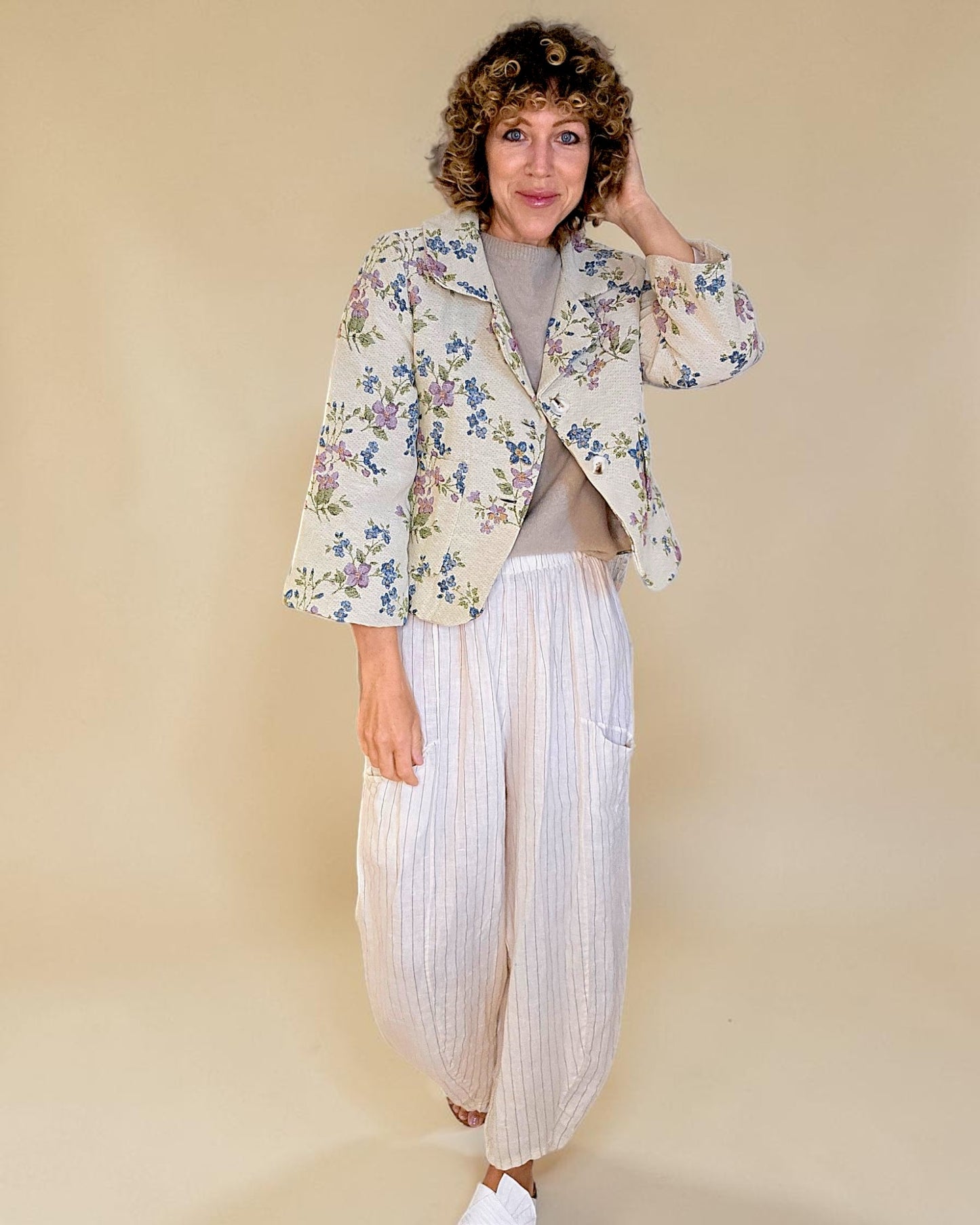 Flora Doily Tapestry Crop Suit Jacket