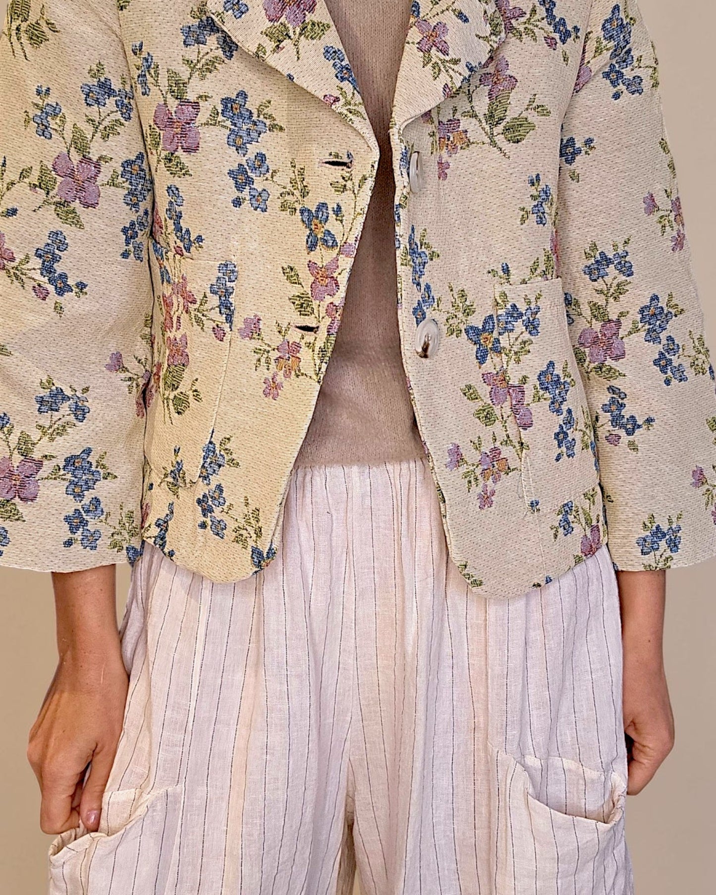 Flora Doily Tapestry Crop Suit Jacket