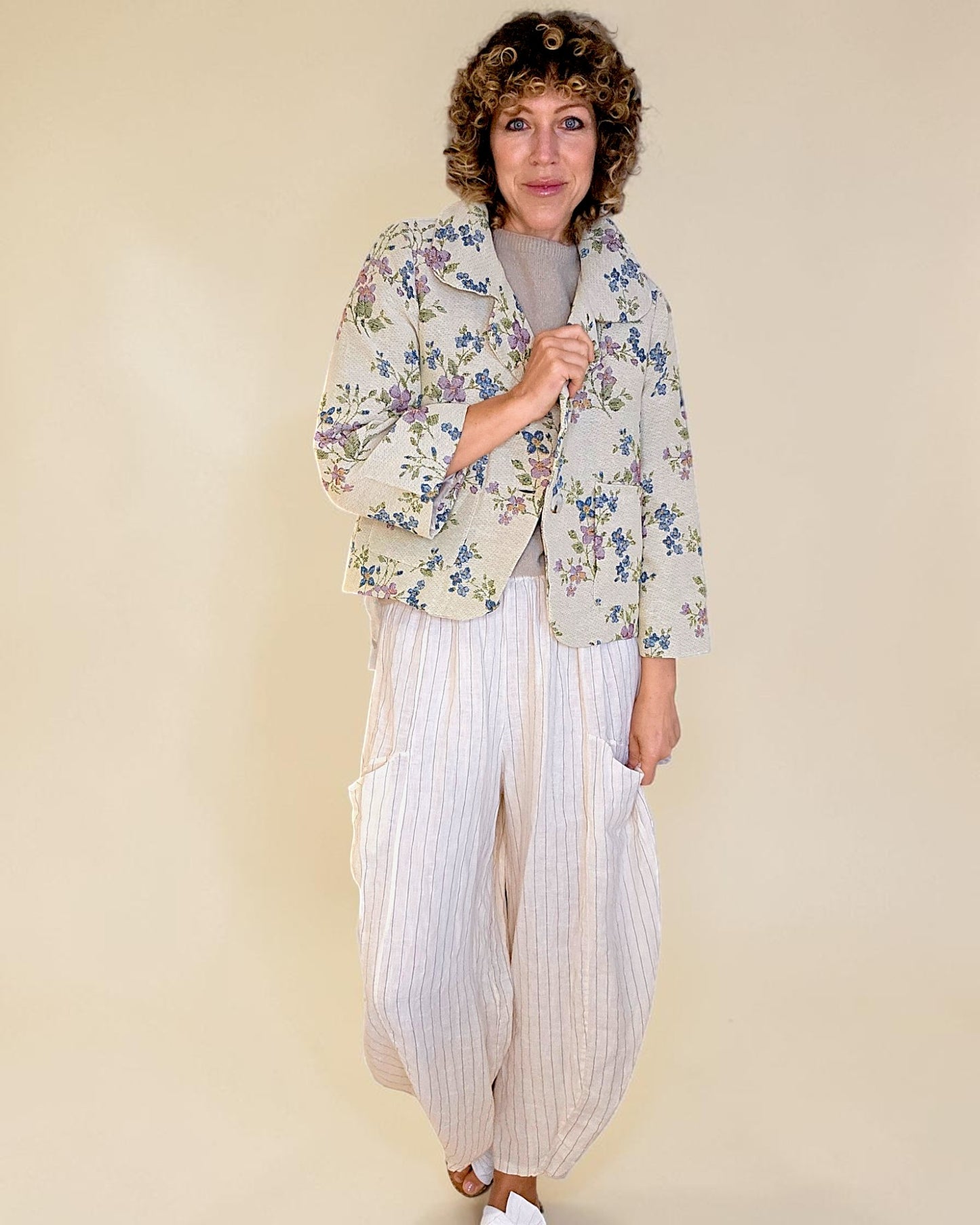 Flora Doily Tapestry Crop Suit Jacket