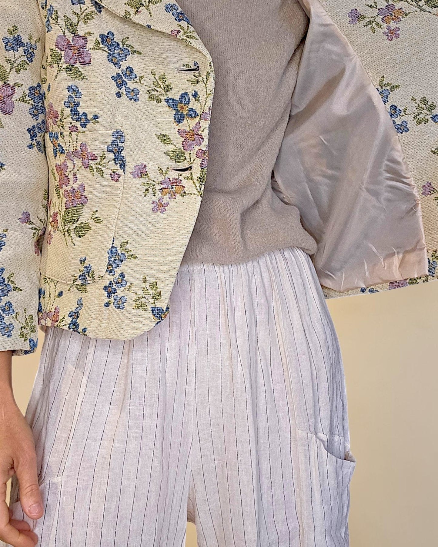 Flora Doily Tapestry Crop Suit Jacket
