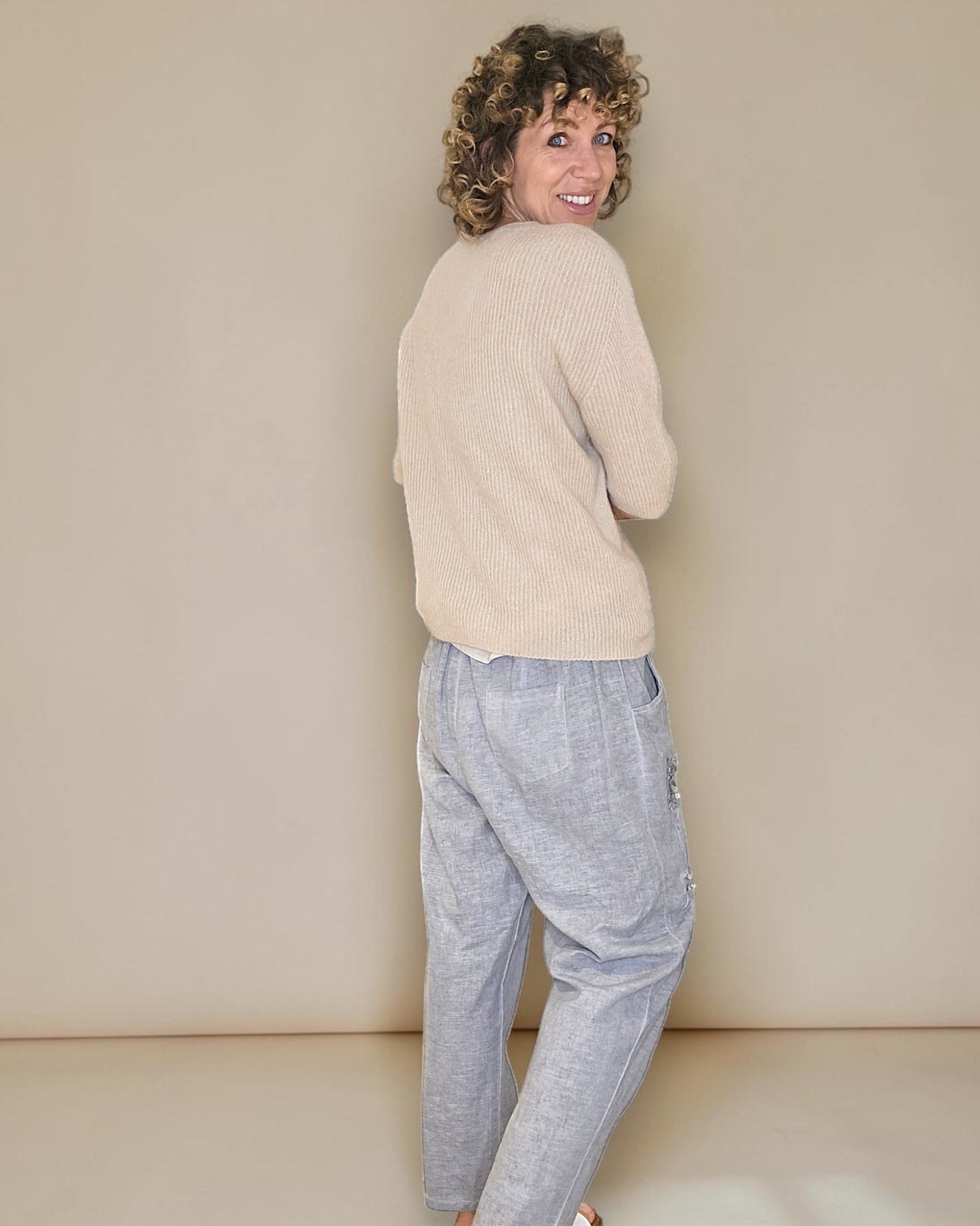 Beige Short Sl. Rib V-Neck Best Basics B. Alpaca Blend Sweater