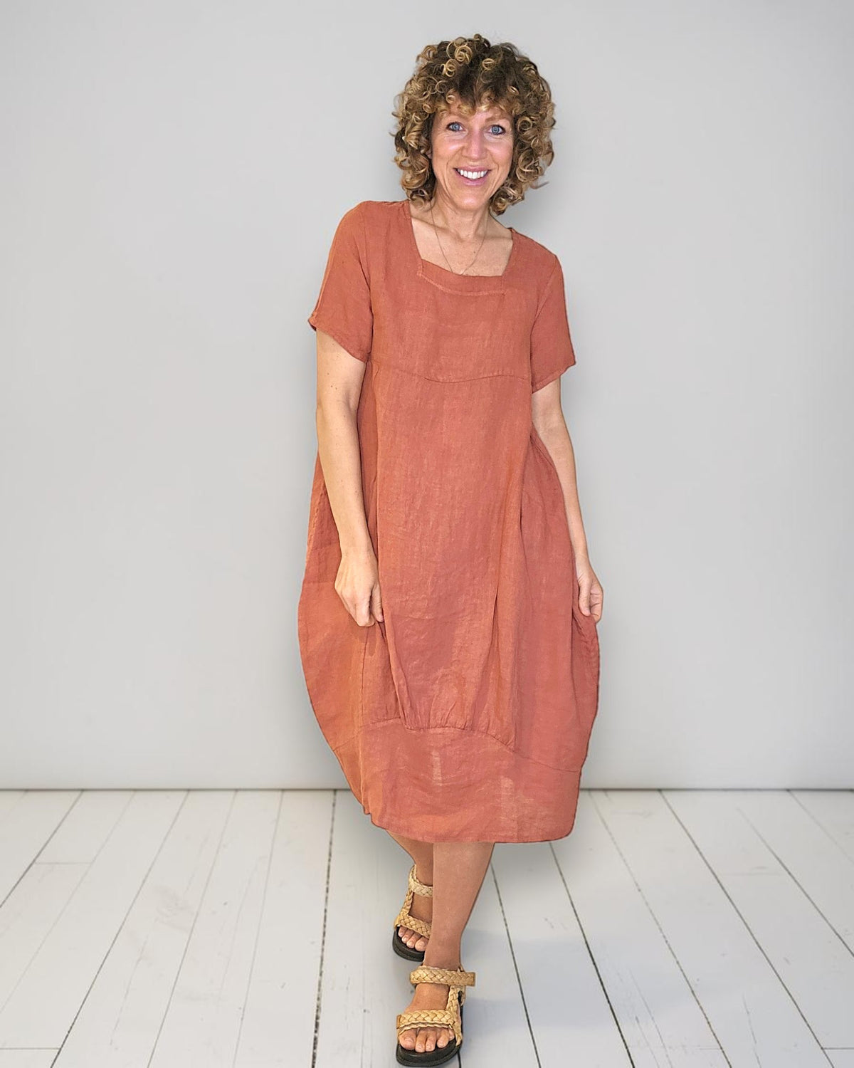 Brick Mid Sleeve Maxi