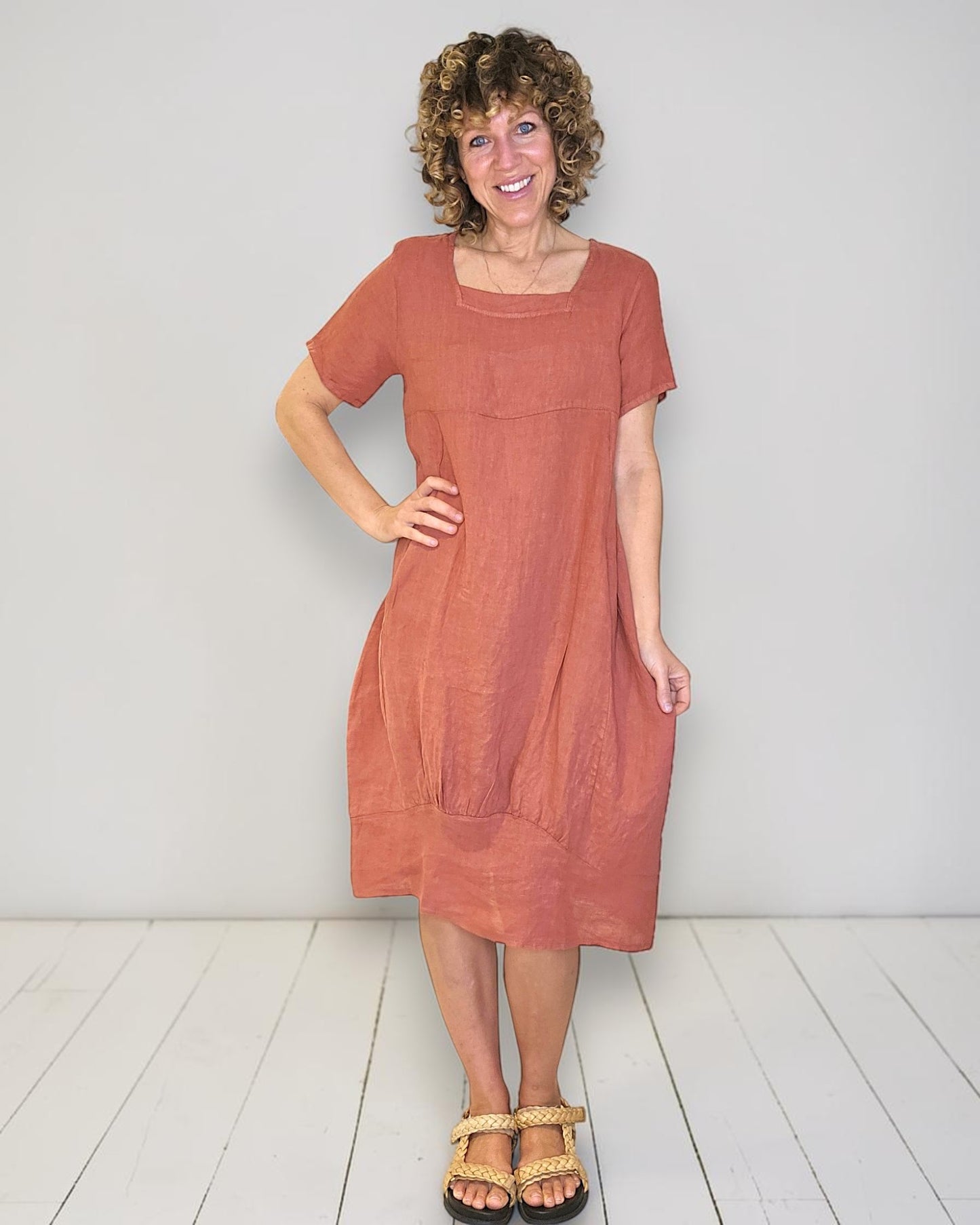 Brick Mid Sleeve Maxi