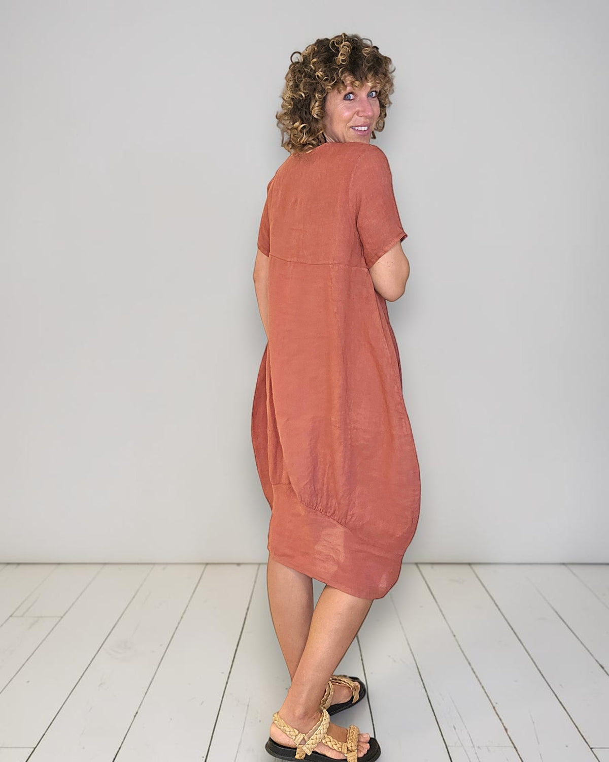 Brick Mid Sleeve Maxi