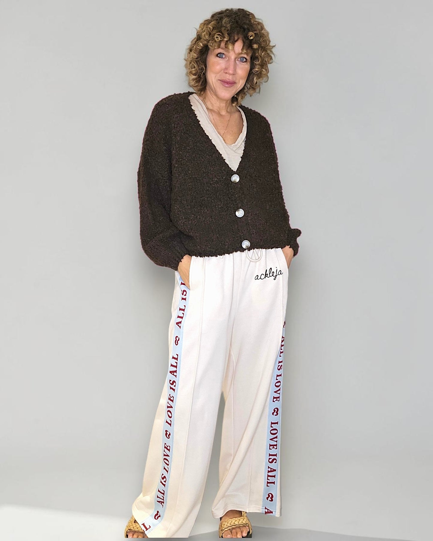 Drk Coffee Chenille Cropped Cardigan