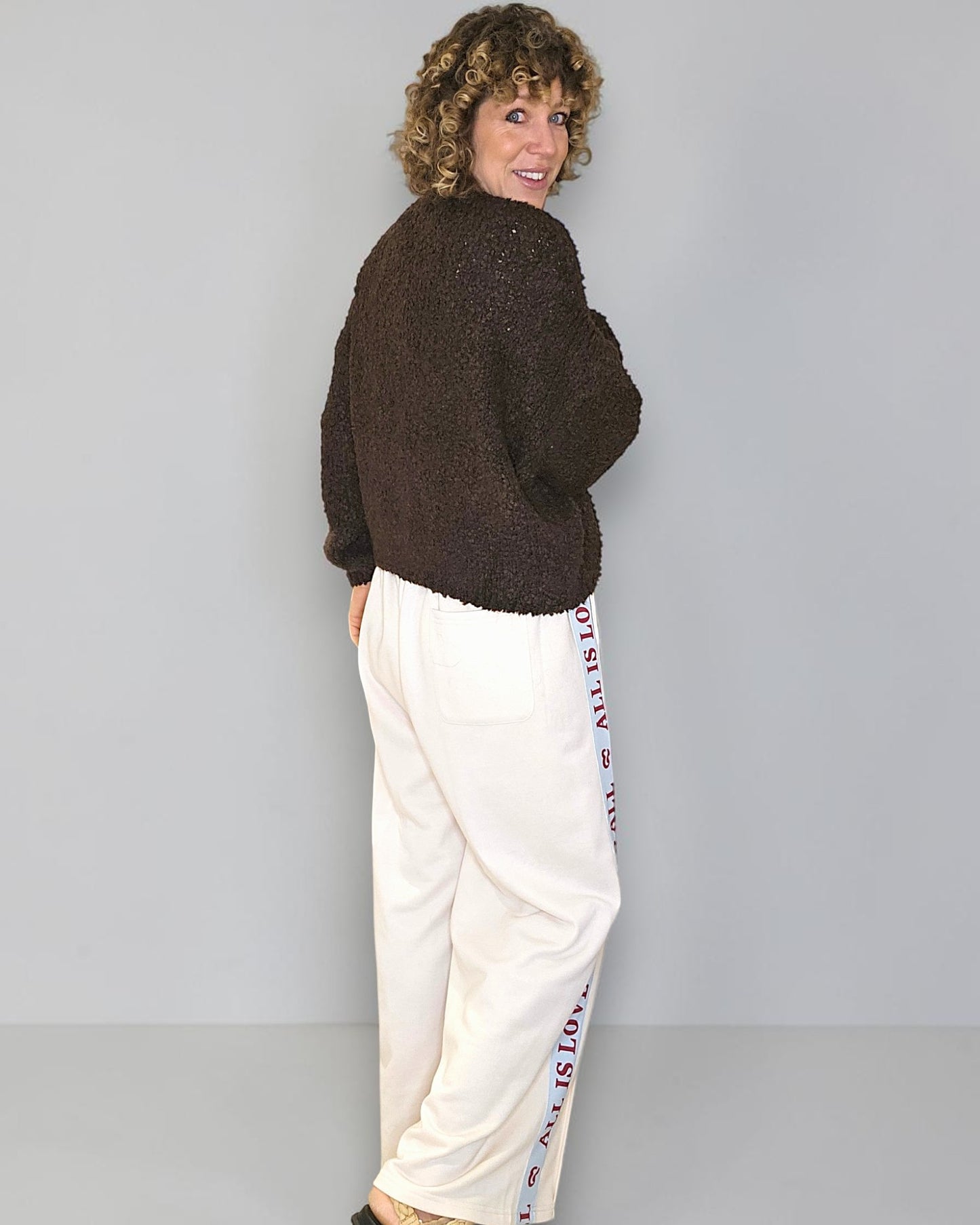 Drk Coffee Chenille Cropped Cardigan