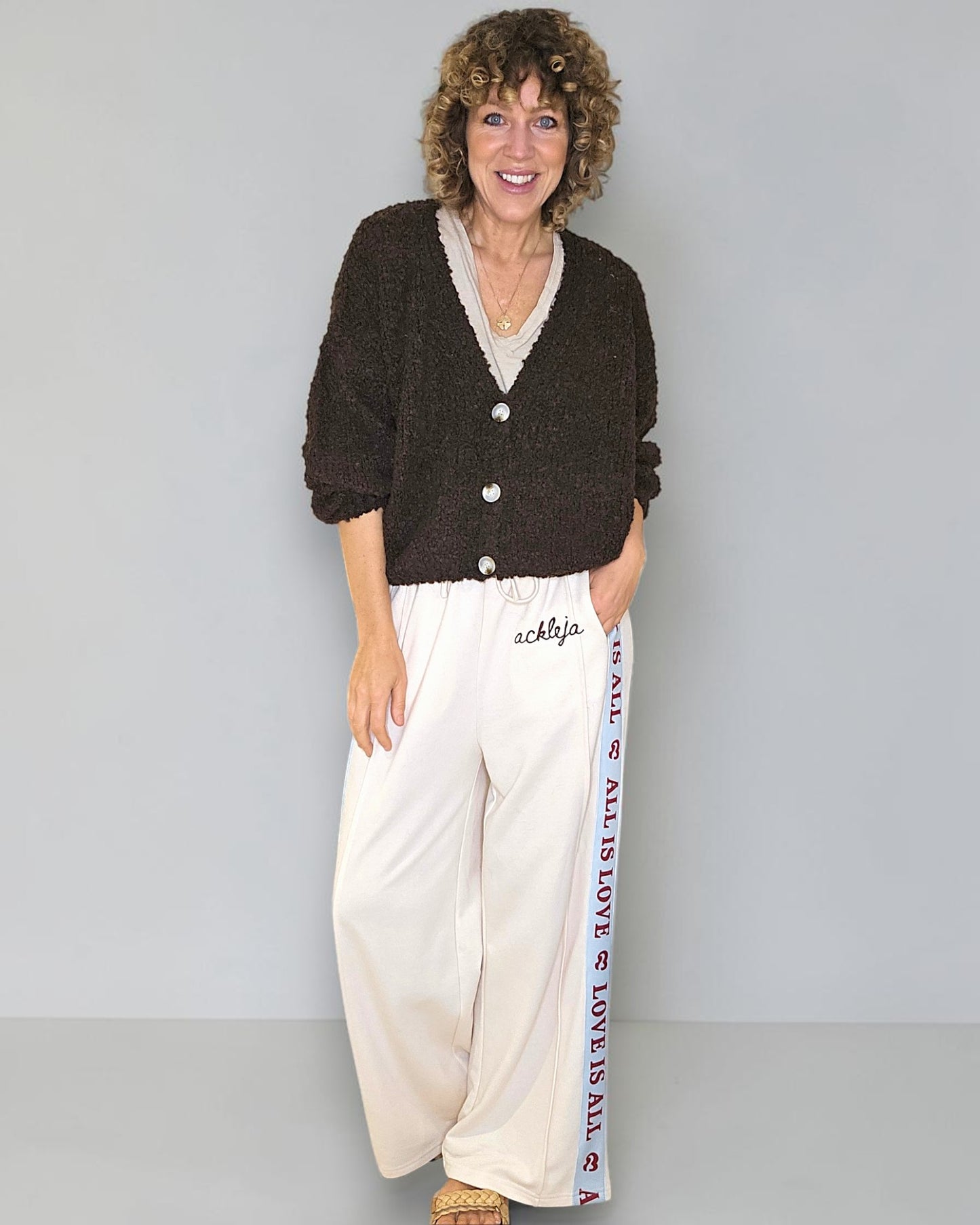 Drk Coffee Chenille Cropped Cardigan