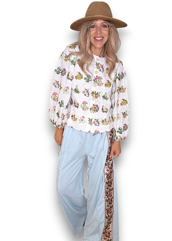 ACKLEJA Baby Blue Rose Trim Sweatpants image 2