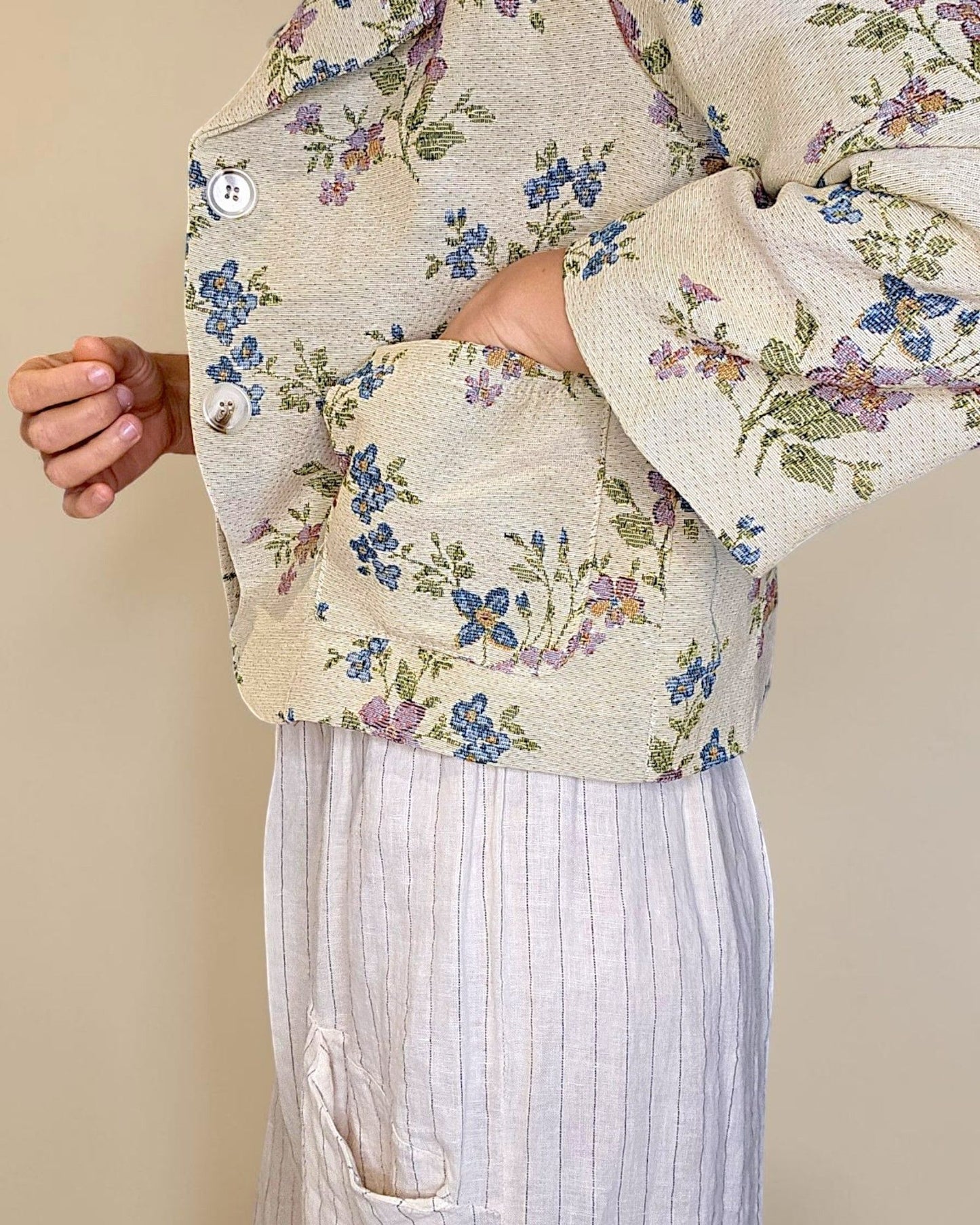 Flora Doily Tapestry Crop Suit Jacket